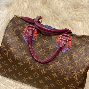 Louis Vuitton, totem handbag!